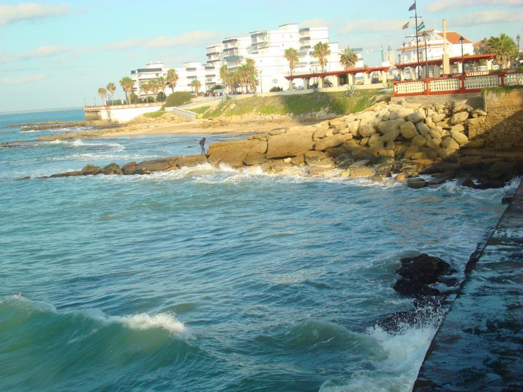 Hostal Cristina Chipiona Bagian luar foto